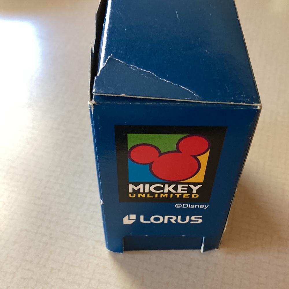 Vintage Mickey Mouse watch - Picture 4 of 5